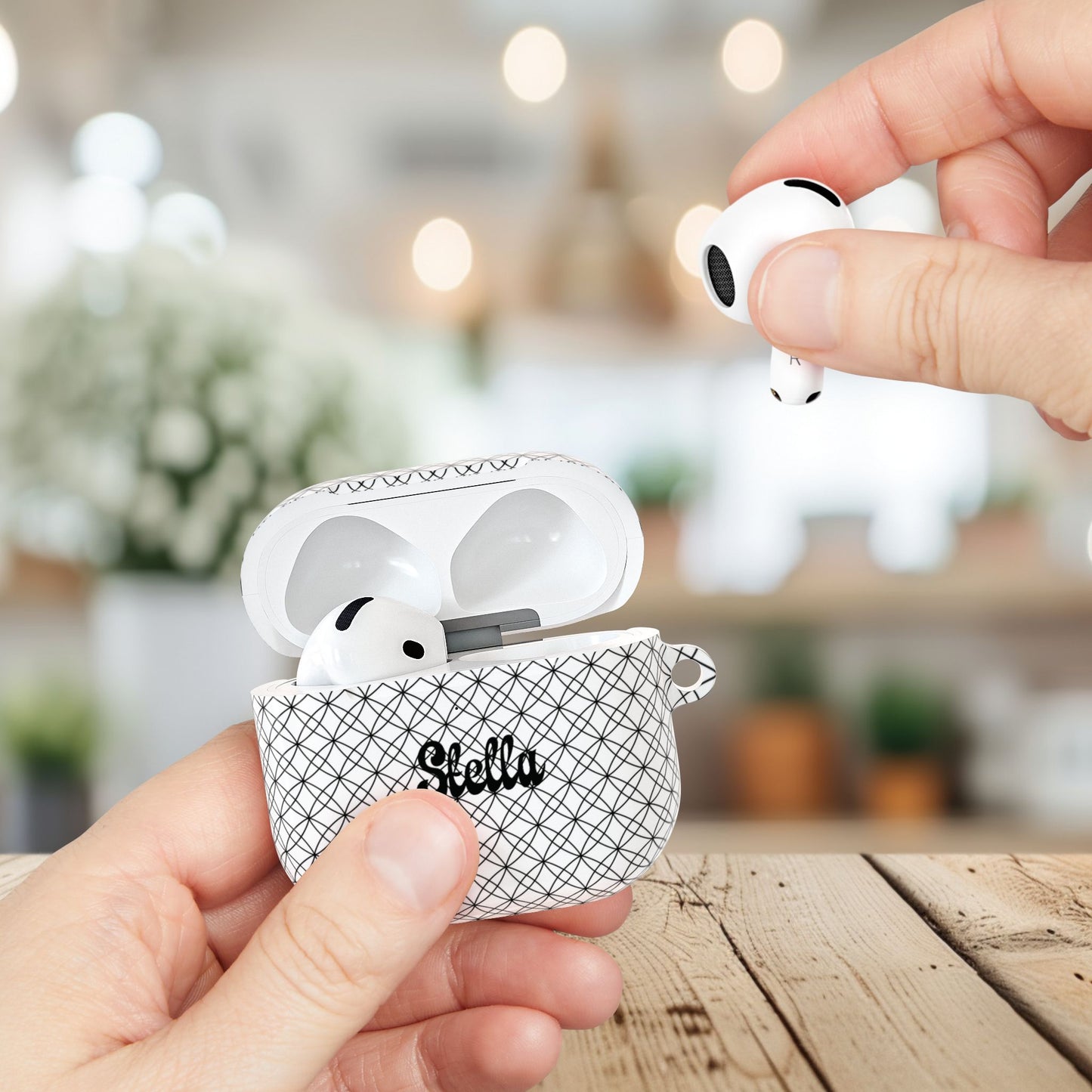 Personalized Geometric Airpods Pro/Gen 1, 2, 3, 4 Protector
