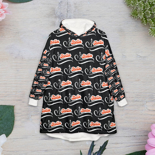 Personalized Christmas Hoodie Blanket - Cozy Holiday Hooded Blanket with 'Christmas' Script Pattern