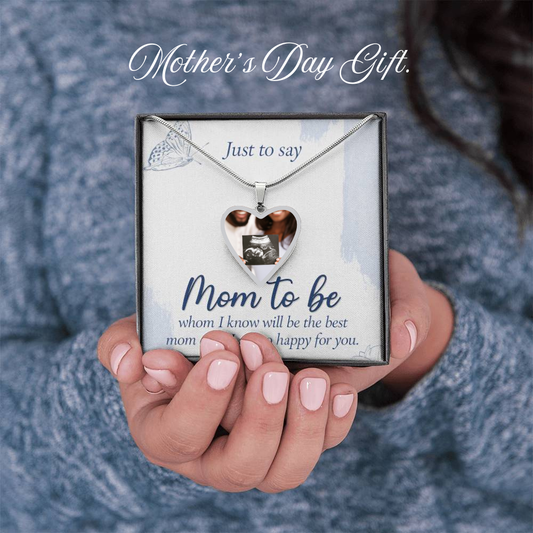 Custom Engraved Kids Charm Necklace for Mom to Be, a Perfect Gift for Mother's Day/Birthdays.