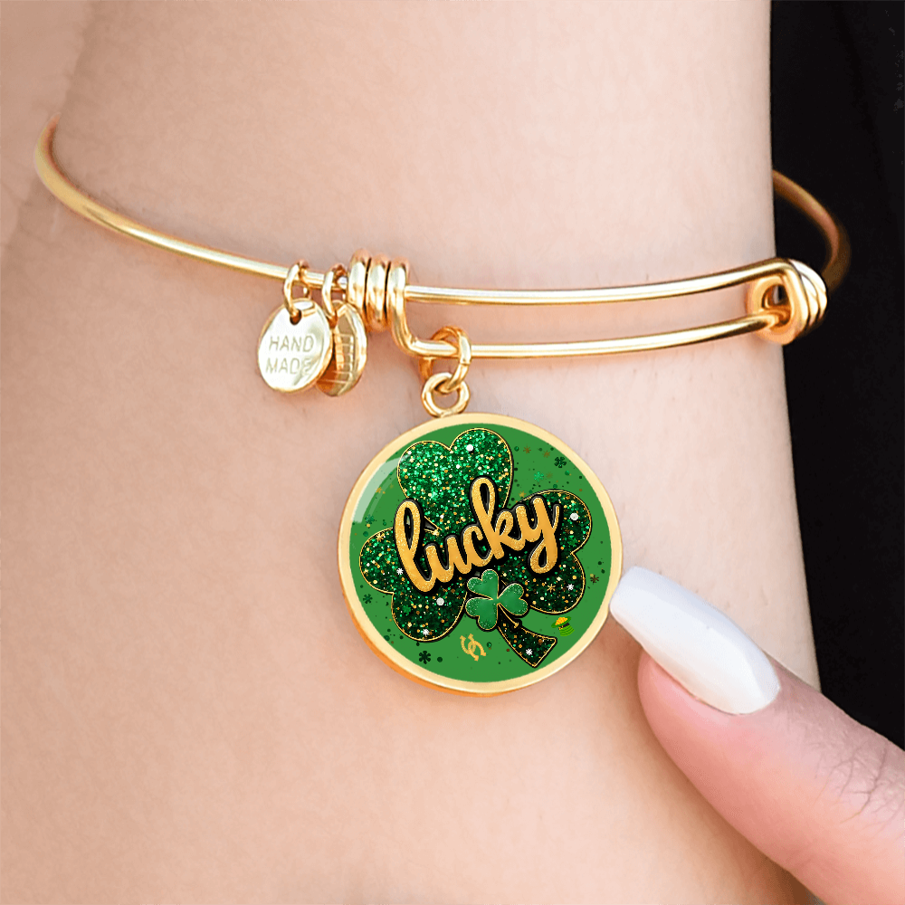 Personalized ''Lucky'' Circle Engraving Bangle- a Gift for Daughter/Wife/Mothers.