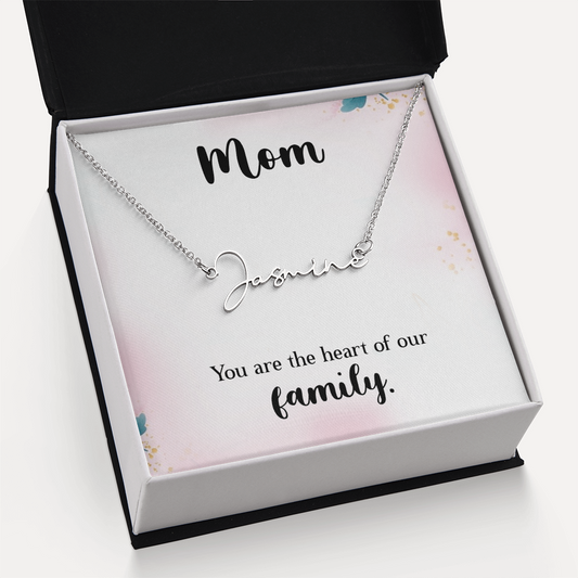 Personalized Signature Style Name Necklace for Mom, a Perfect Gift for Mother's Day/Birthdays.