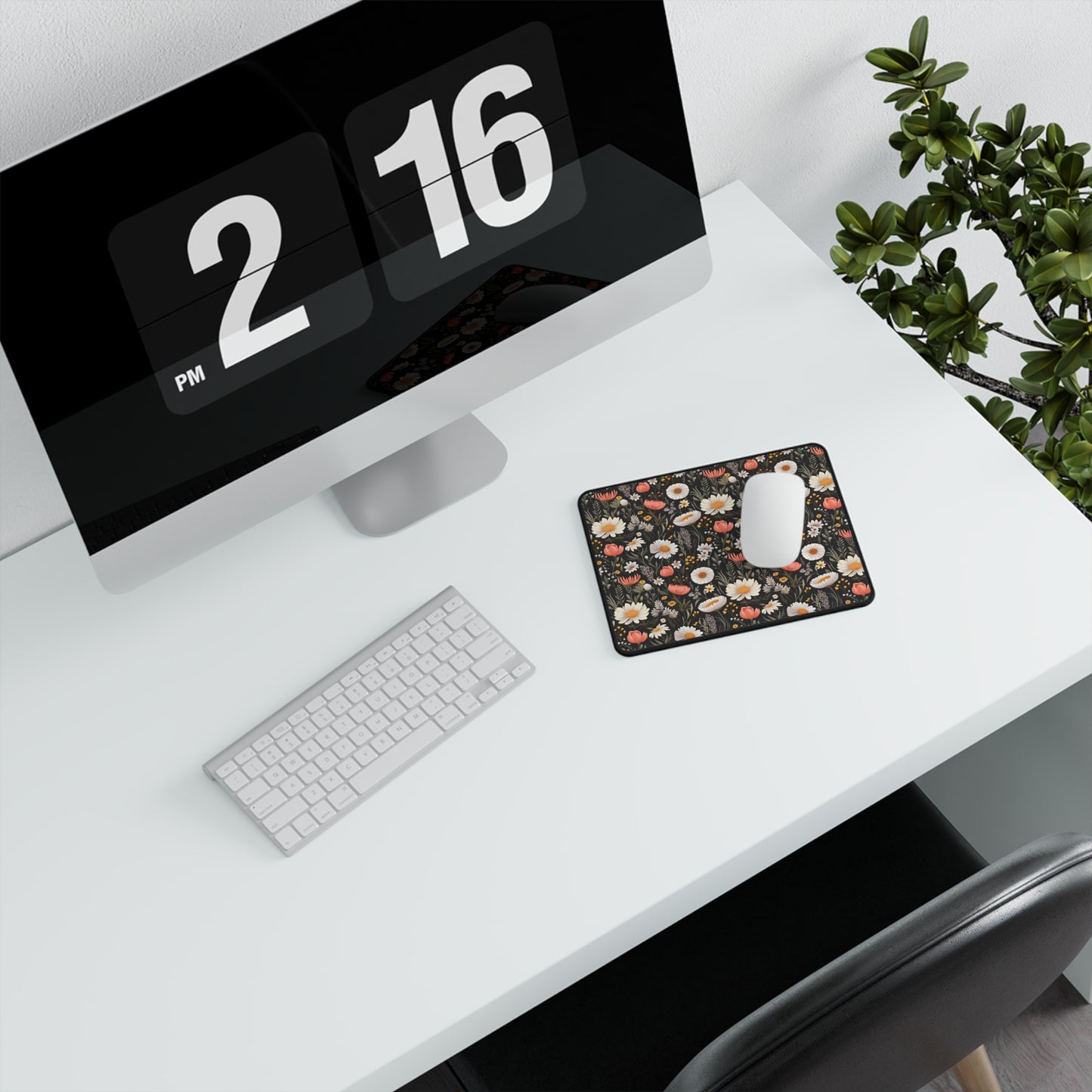Blossom Elegance: Noir Garden Floral Non-Slip Gaming Mouse Pad – Stylish & Functional Desk Accessory for Gamers
