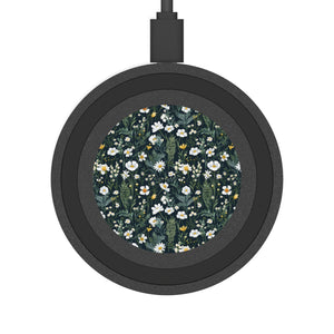 Daisy Delight Floral Design Wireless Charging Pad - Quake Pattern for Home & Office.