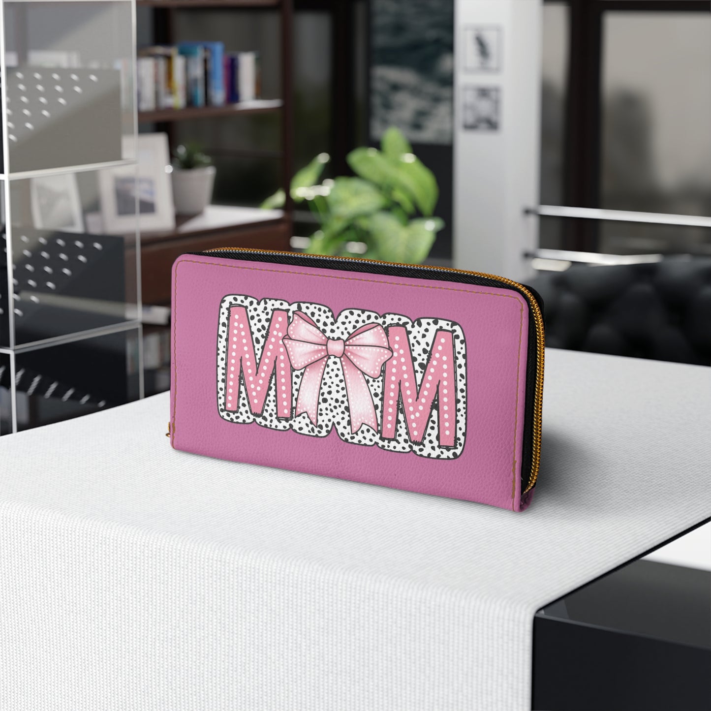 Coquette MOM Zipper Wallet, Mom Gift, Stylish Coin Purse, Trendy Wallet for Mother's Day, Personalized Mother's Wallet.