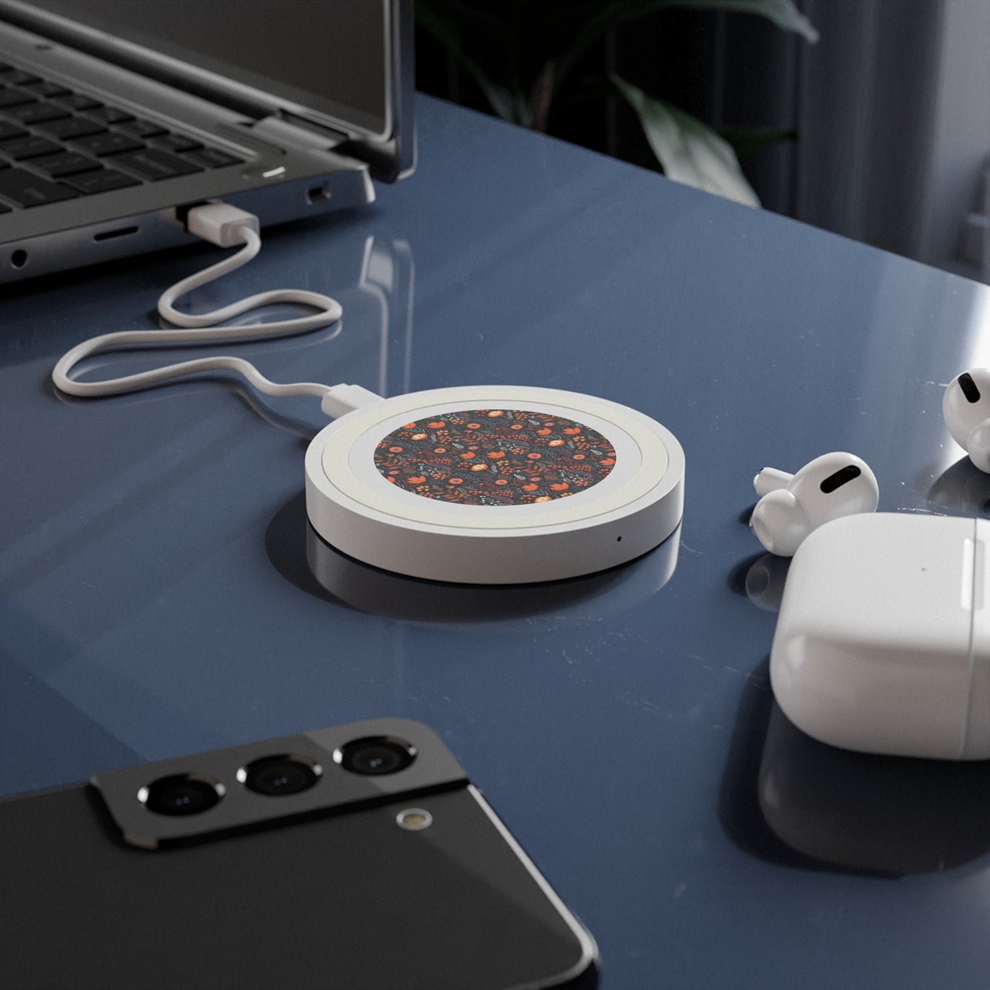 Autumn Bloom Floral Quake Wireless Charging Pad – Stylish Fast Charger for Home & Office