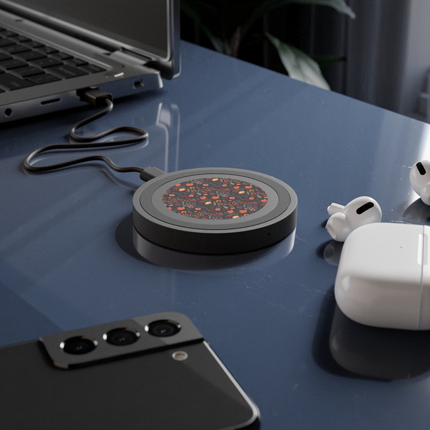 Autumn Bloom Floral Quake Wireless Charging Pad – Stylish Fast Charger for Home & Office