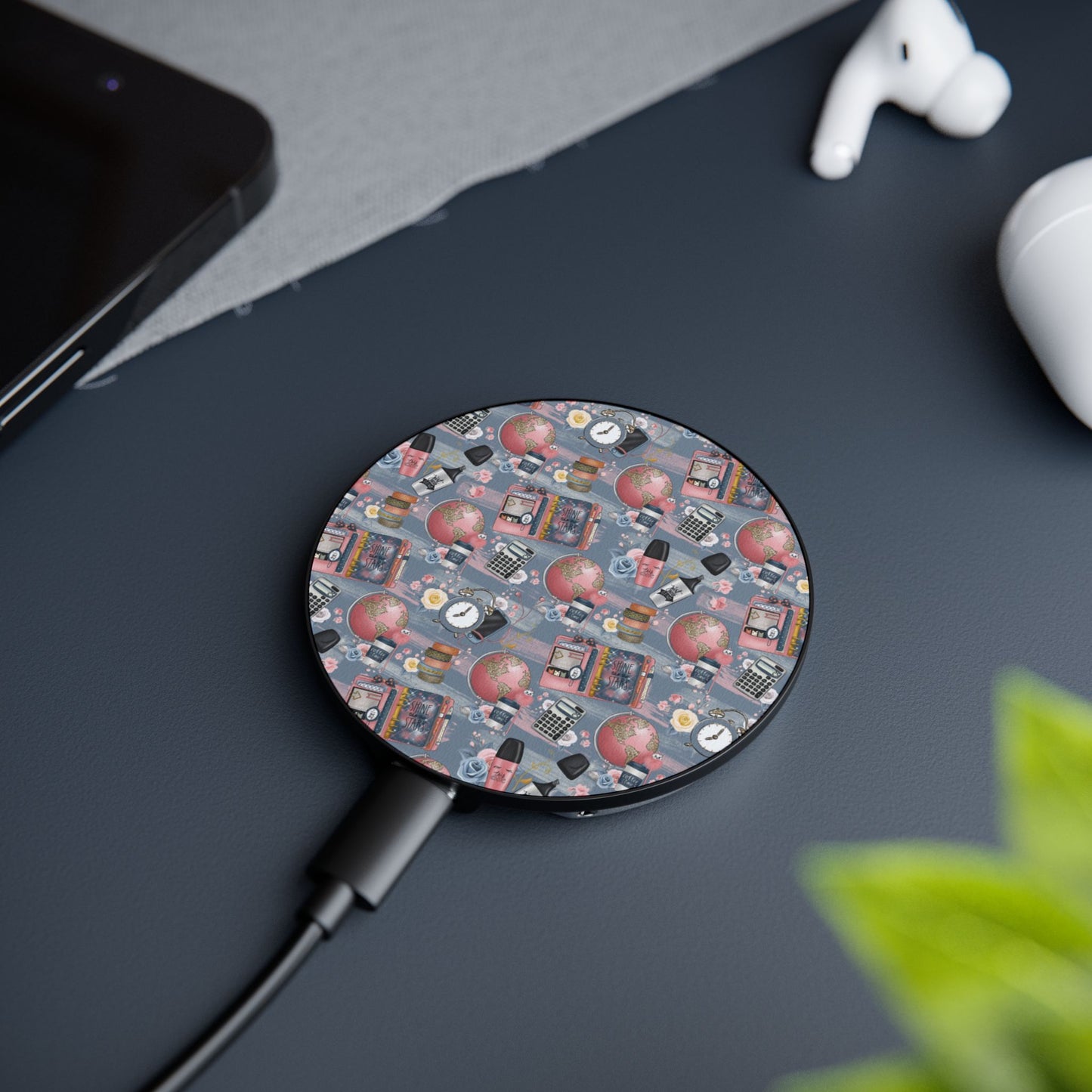 Chic Essentials Magnetic Induction Charger