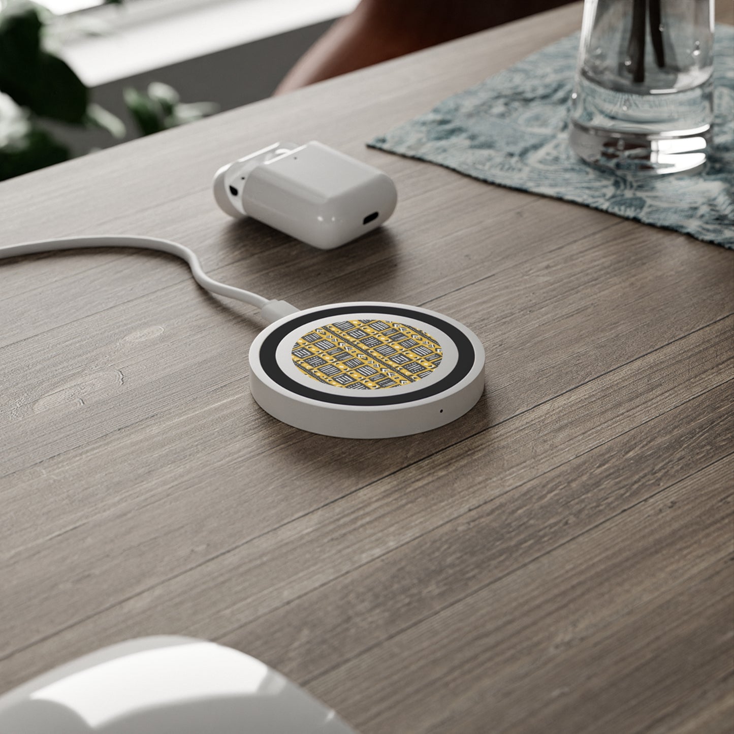 Tribal Vibes Stylish Wireless Charging Pad - Modern Geometric Design