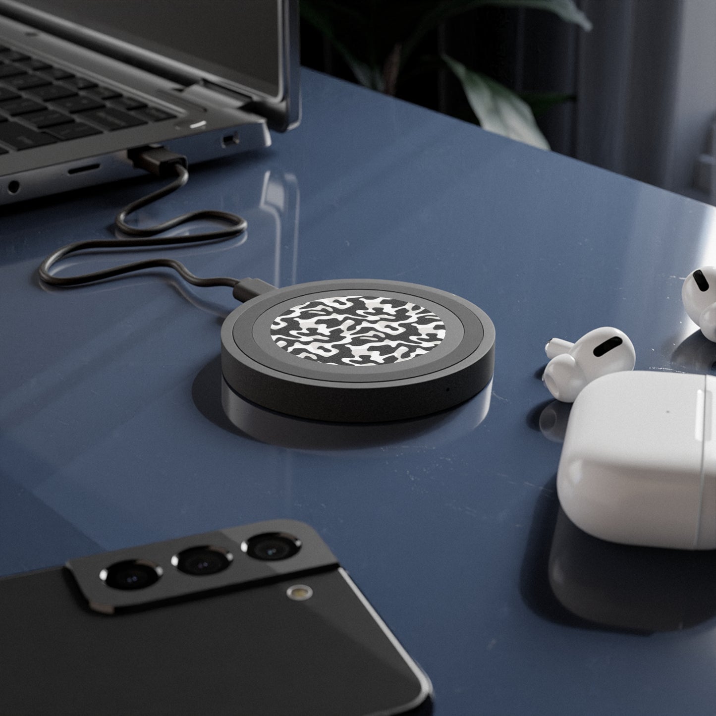 Urban Camo Stylish Wireless Charging Pad - Modern Camo Design