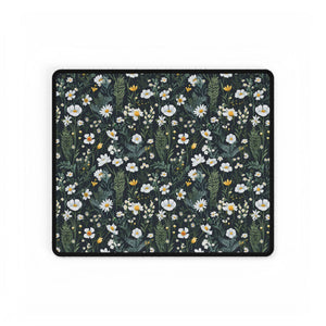 Daisy Delight Floral Desk Mat - Elegant Office Decor for Home & Work.