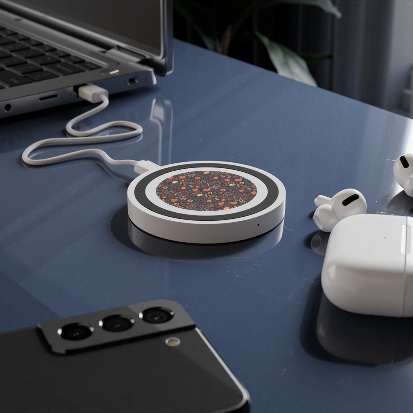 Autumn Bloom Floral Quake Wireless Charging Pad – Stylish Fast Charger for Home & Office