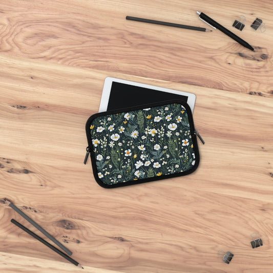 Floral Daisy Delight Laptop Sleeve for Nature Lovers, Laptop Case, Cute Tech Accessory, Gift for Students, Eco-Friendly Design
