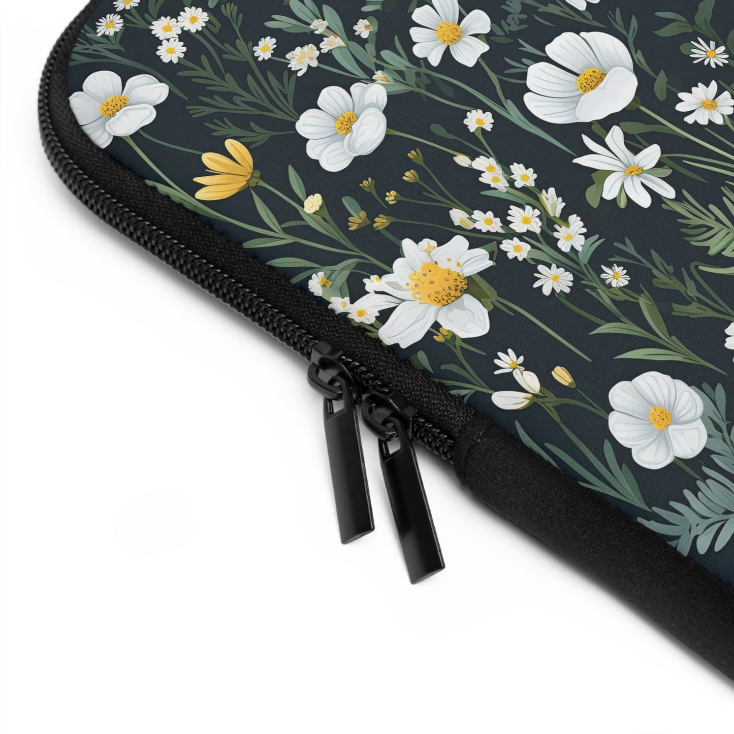 Floral Daisy Delight Laptop Sleeve for Nature Lovers, Laptop Case, Cute Tech Accessory, Gift for Students, Eco-Friendly Design