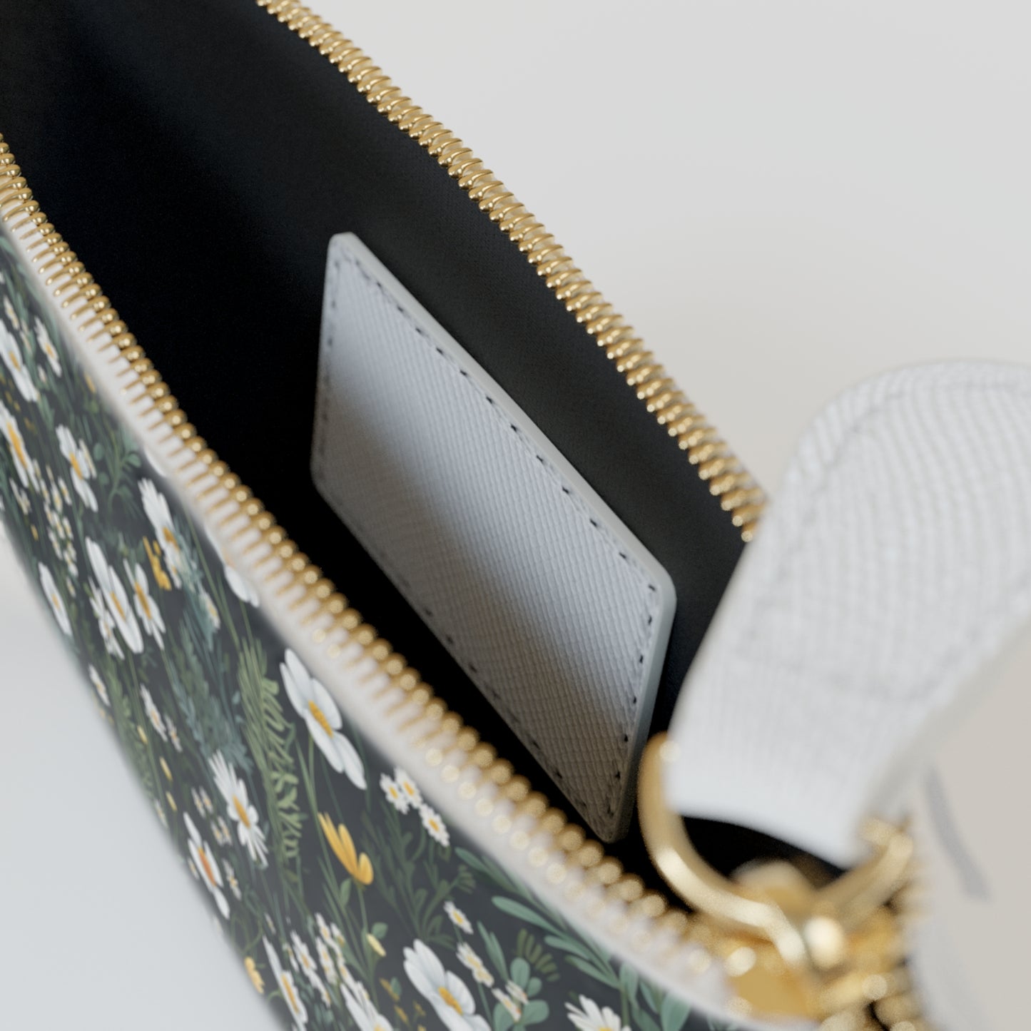 Daisy Delight Botanical Print Mini Clutch Bag – Floral Trendy Accessories for Everyday Use