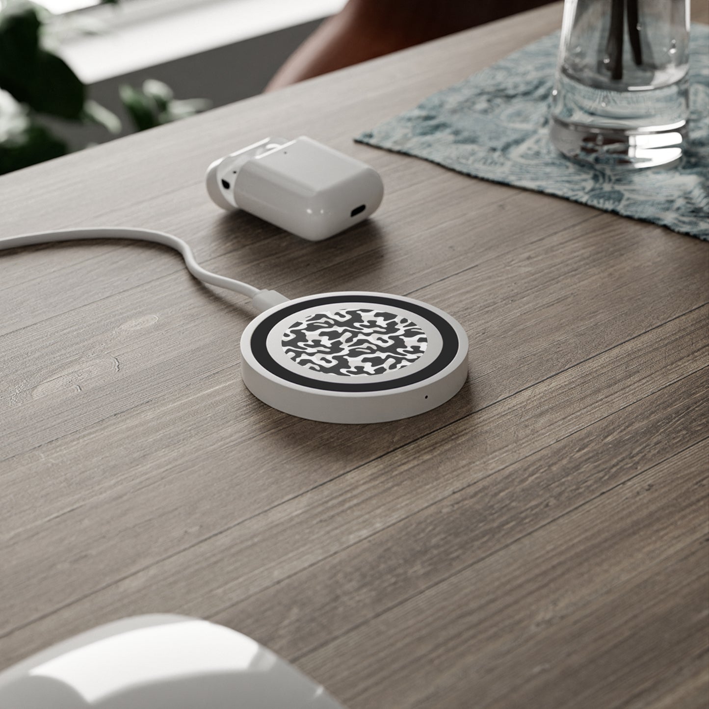 Urban Camo Stylish Wireless Charging Pad - Modern Camo Design