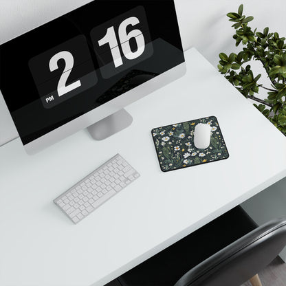 Daisy Delight Floral Non-Slip Gaming Mouse Pad - Stylish Comfort for Gamers and Creatives.