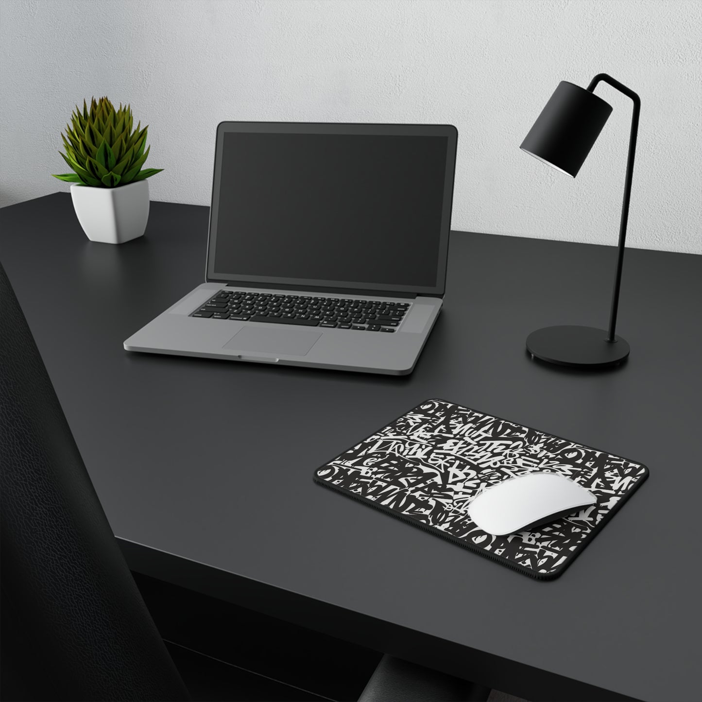 Urban Graffiti Gamer Abstract Non-Slip Mouse Pad - Stylish Desk Accessory for Gaming Enthusiasts