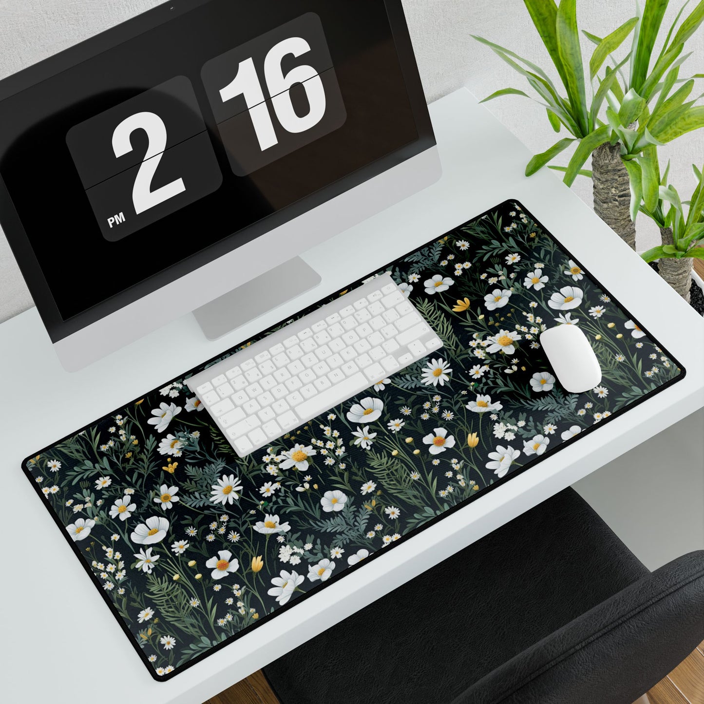 Daisy Delight Floral Desk Mat - Elegant Office Decor for Home & Work.