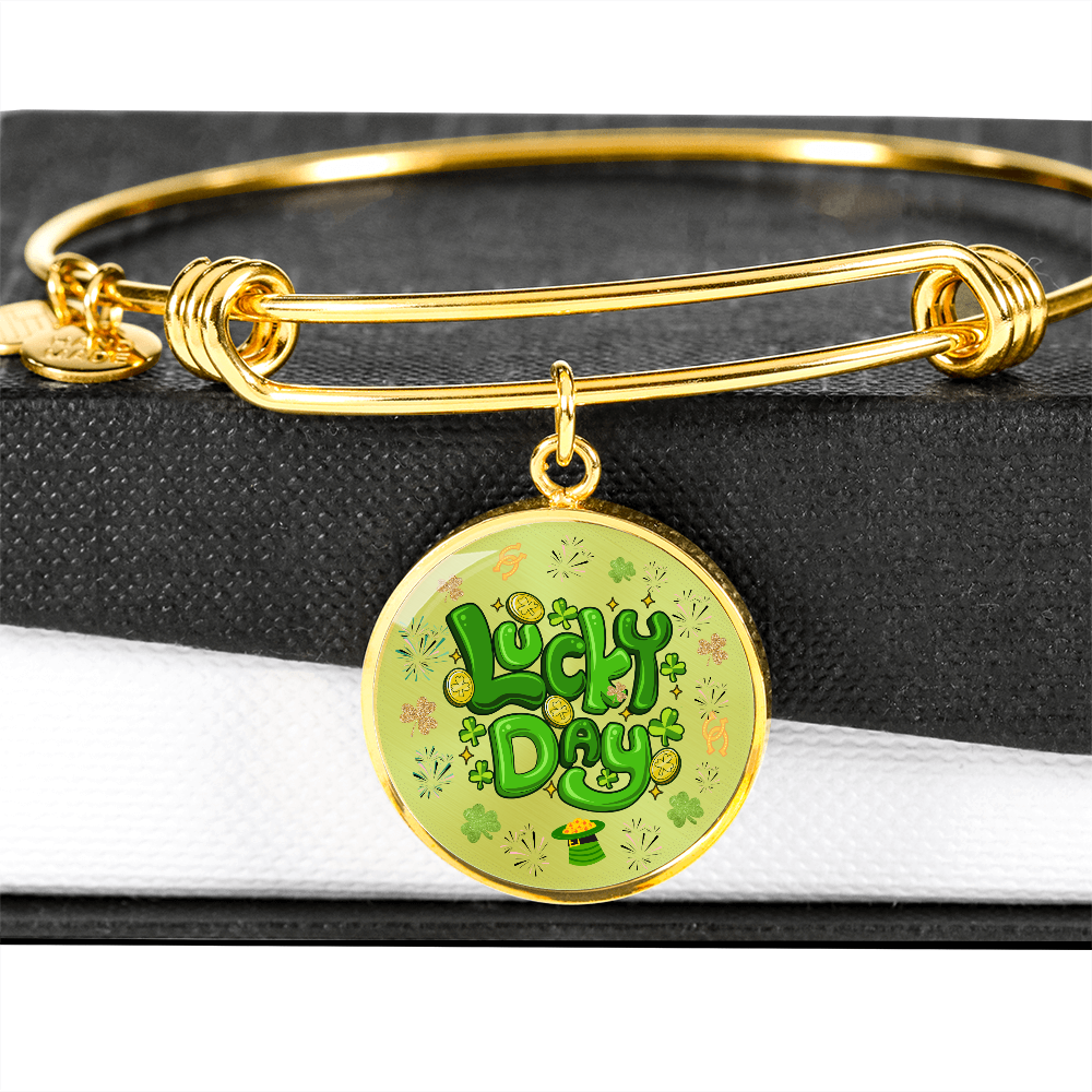 Personalized ''Lucky Day'' Circle Engraving Bangle- a Gift for Daughter/Wife/Mothers.