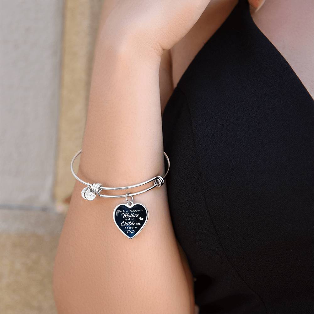 Personalized Mother and her Children Bangle- for a Daughter/Wife.