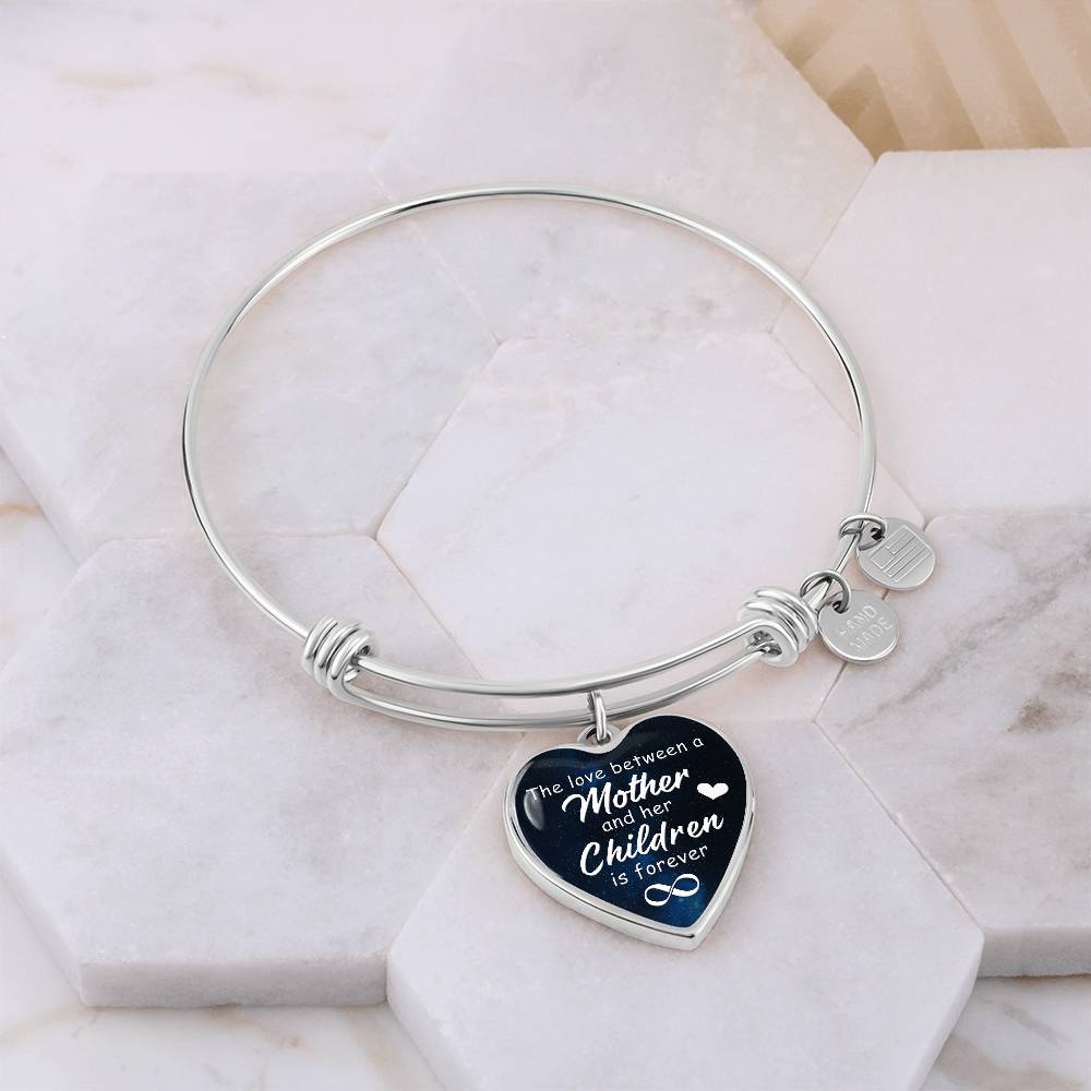 Personalized Mother and her Children Bangle- for a Daughter/Wife.
