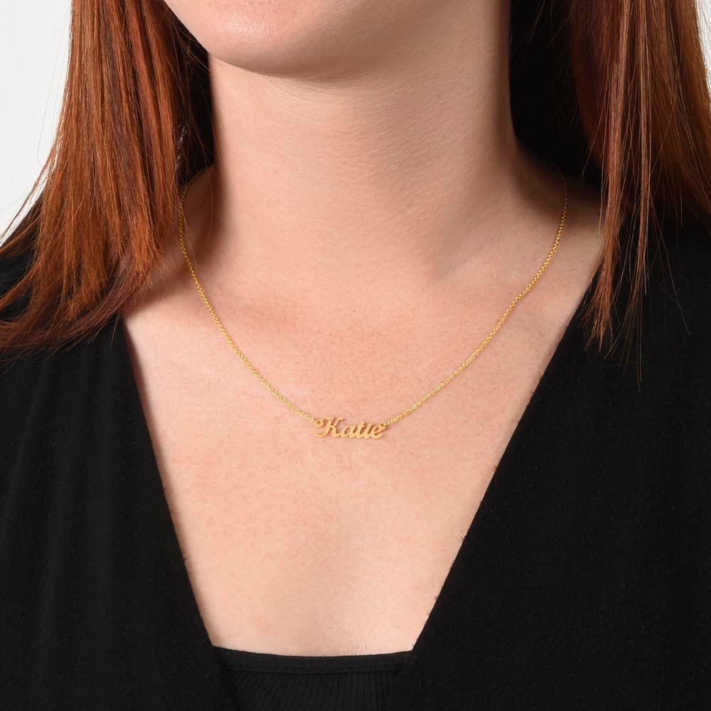 Personalized Name Necklace for Mom, a Perfect Gift for Mother's Day/Birthdays.