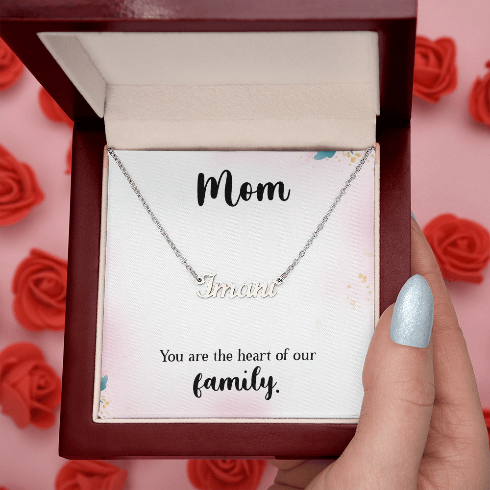 Personalized Name Necklace for Mom, a Perfect Gift for Mother's Day/Birthdays.