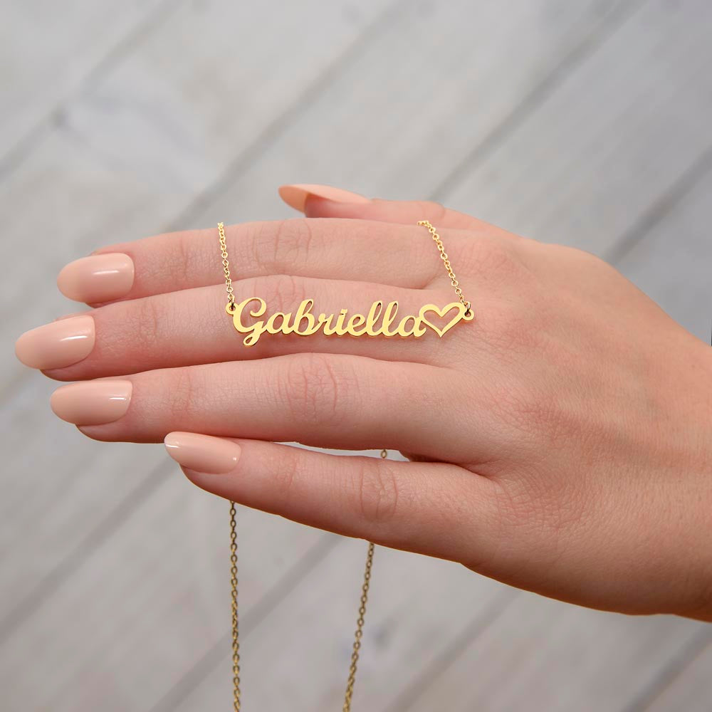Personalized Heart Name Necklace- A Beloved Gift for a Mom, a Perfect Gift for Mother's Day/Birthdays.