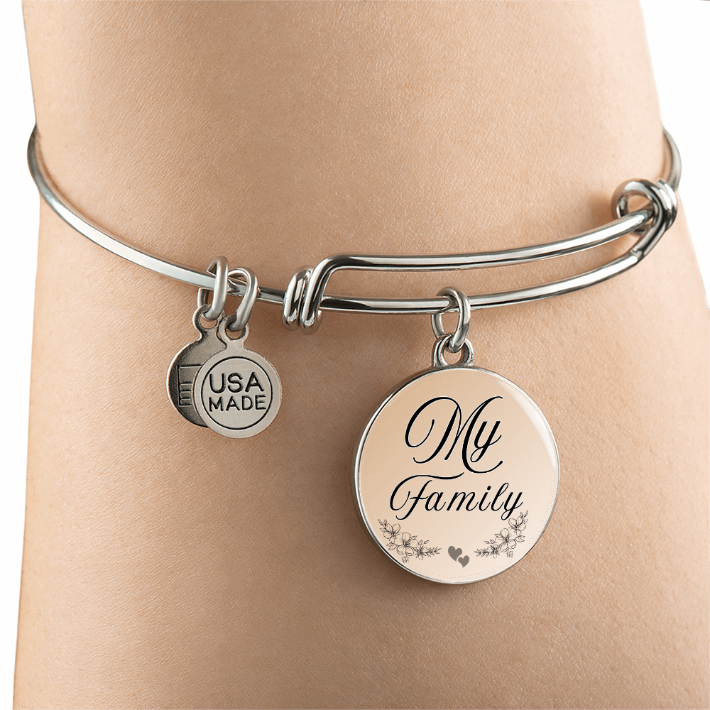 My Family Luxury Circle Bangle a Gift for a Soulmate/Daughter/Mother.