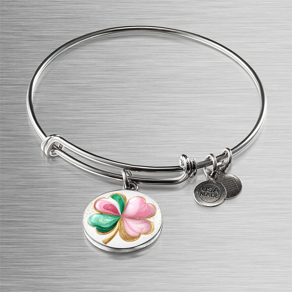 Personalized ''Shamrock Leaf'' Circle Engraving Bangle- a Gift for Daughter/Wife/Mothers.