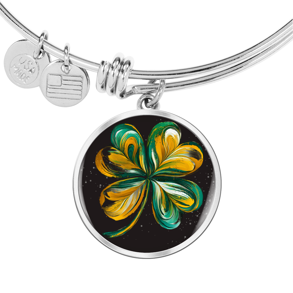 Personalized ''Shamrock Leaf'' Circle Engraving Bangle- a Gift for Daughter/Wife/Mothers.