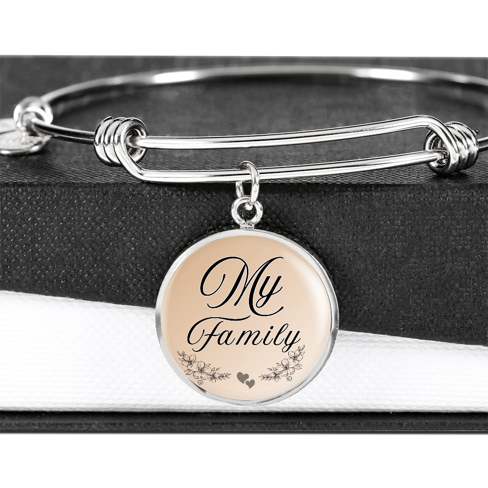 My Family Luxury Circle Bangle a Gift for a Soulmate/Daughter/Mother.