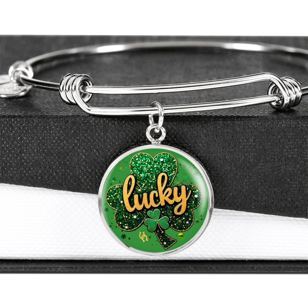 Personalized ''Lucky'' Circle Engraving Bangle- a Gift for Daughter/Wife/Mothers.