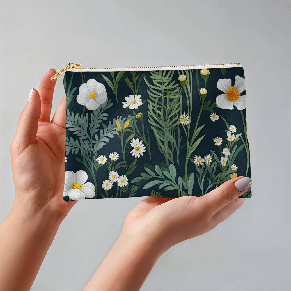 Small Daisy Delight Accessory Pouch for Mothers/Sisters/Wife/Girlfriend