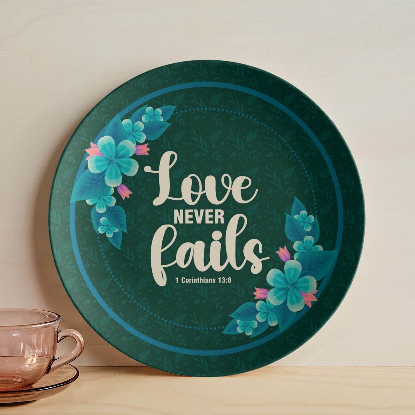 Love Never Fails 10'' Plate - a Gift for Mothers/Daughter/Wife.
