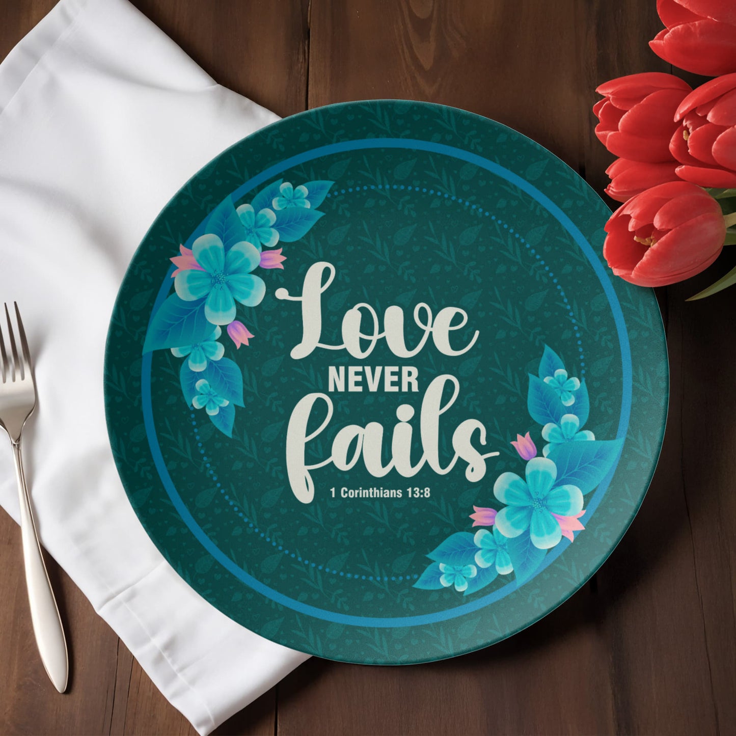 Love Never Fails 10'' Plate - a Gift for Mothers/Daughter/Wife.