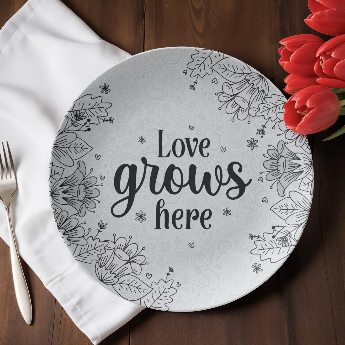 Love Grows Here 10'' Plate - a Gift for Mothers/Daughter/Wife.