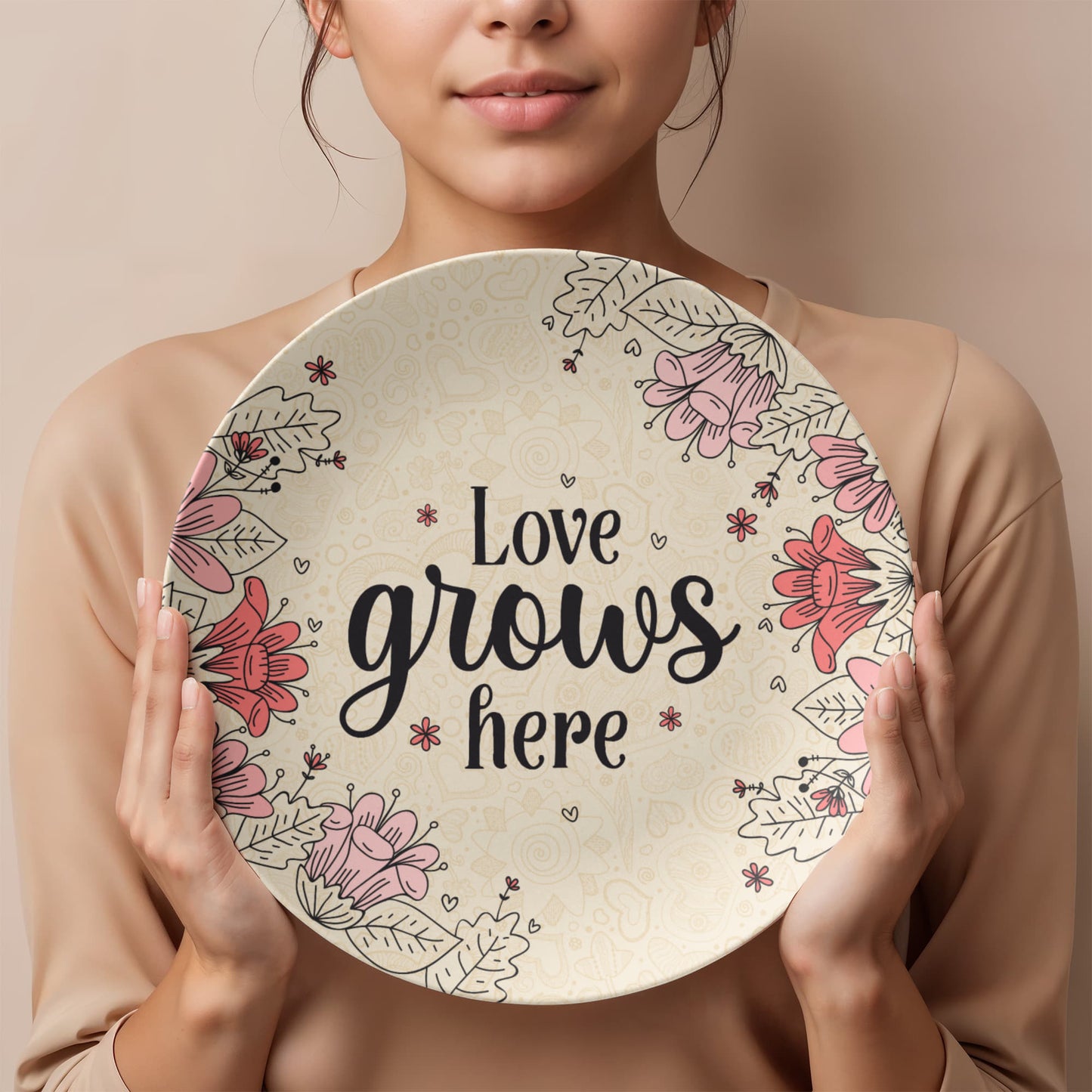 Love Grows Here 10'' Plate - a Gift for Mothers/Daughter/Wife.